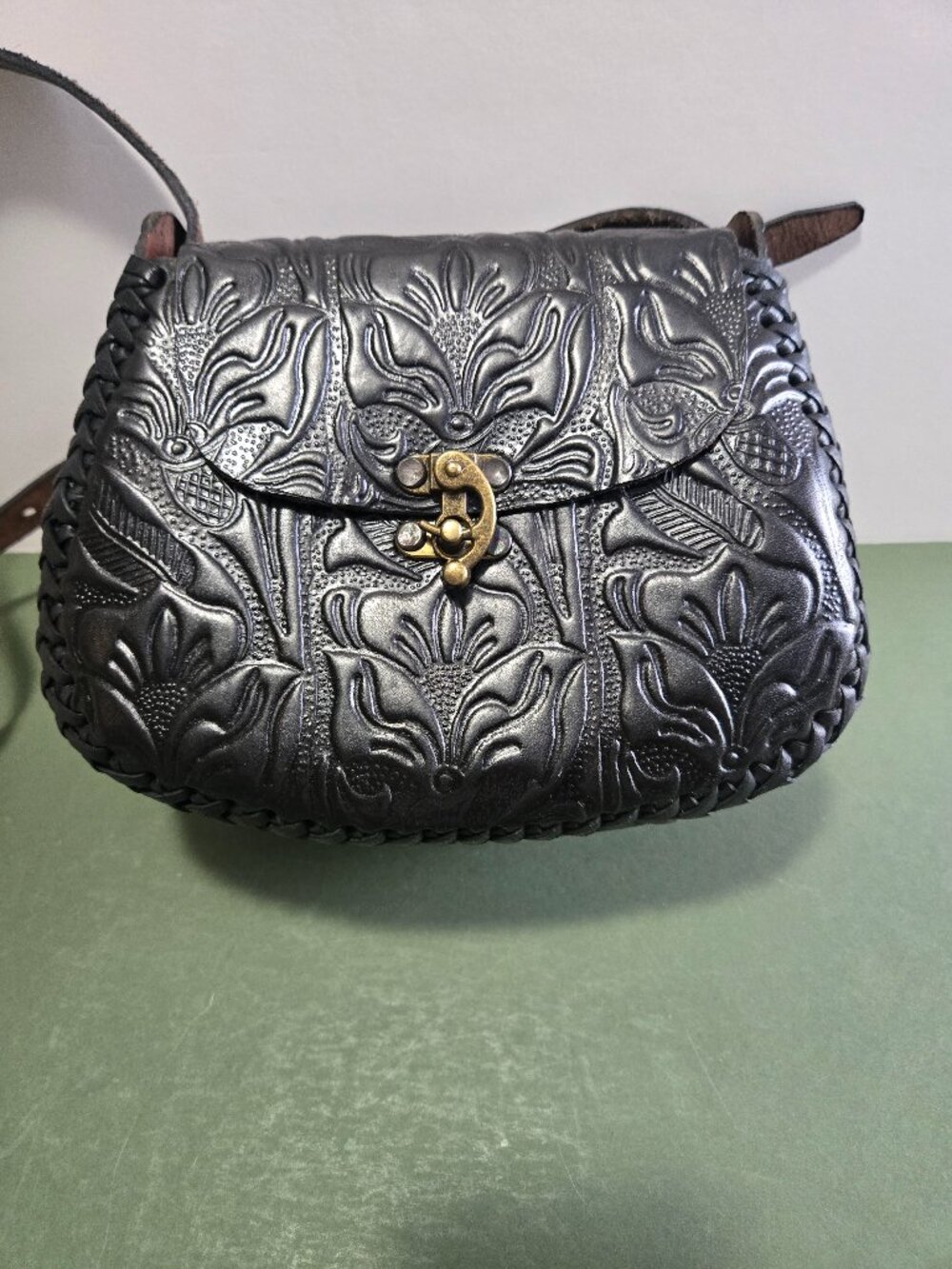Hand Tooled Mexican Leather Purse